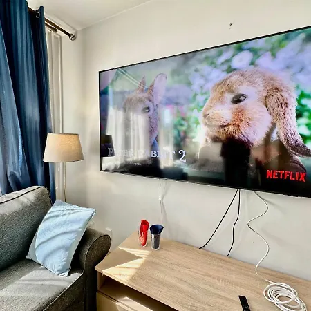 Neon 2 - Fast Wifi 70'tv Netflix Hbo Max Appletv+ Apartment *
