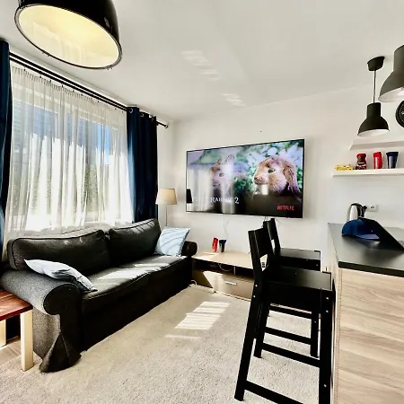 Neon 2 - Fast Wifi 70'tv Netflix Hbo Max Appletv+ Apartment