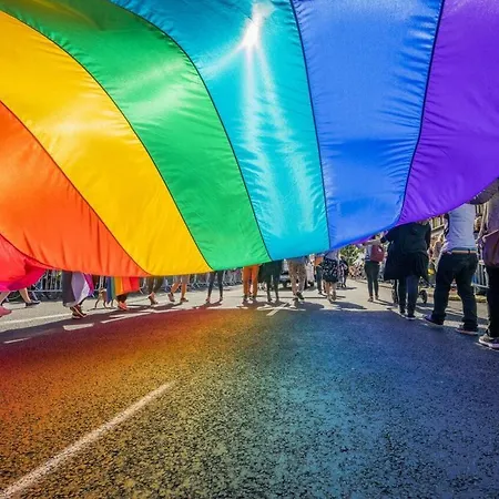 Neon 2 - Fast Wifi 70'tv Netflix Hbo Max Appletv+ Apartamento Varsovia