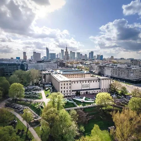 Neon 2 - Fast Wifi 70'tv Netflix Hbo Max Appletv+ Apartmán *