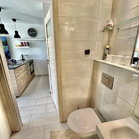 Neon 2 - Fast Wifi 70'tv Netflix Hbo Max Appletv+ Apartamento