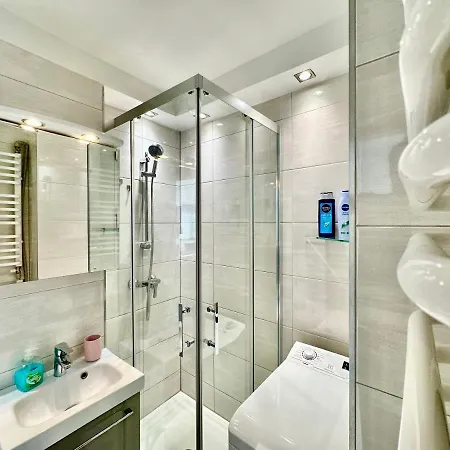 Neon 2 - Fast Wifi 70'tv Netflix Hbo Max Appletv+ דירה